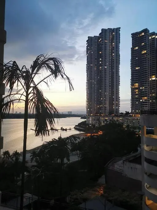 Bay Laurel @ Country Garden, Danga Bay, Johor Bahru, Johor Apartment 0*,
